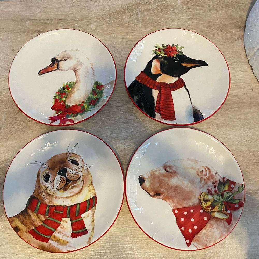 Pier 1 Christmas Plates
